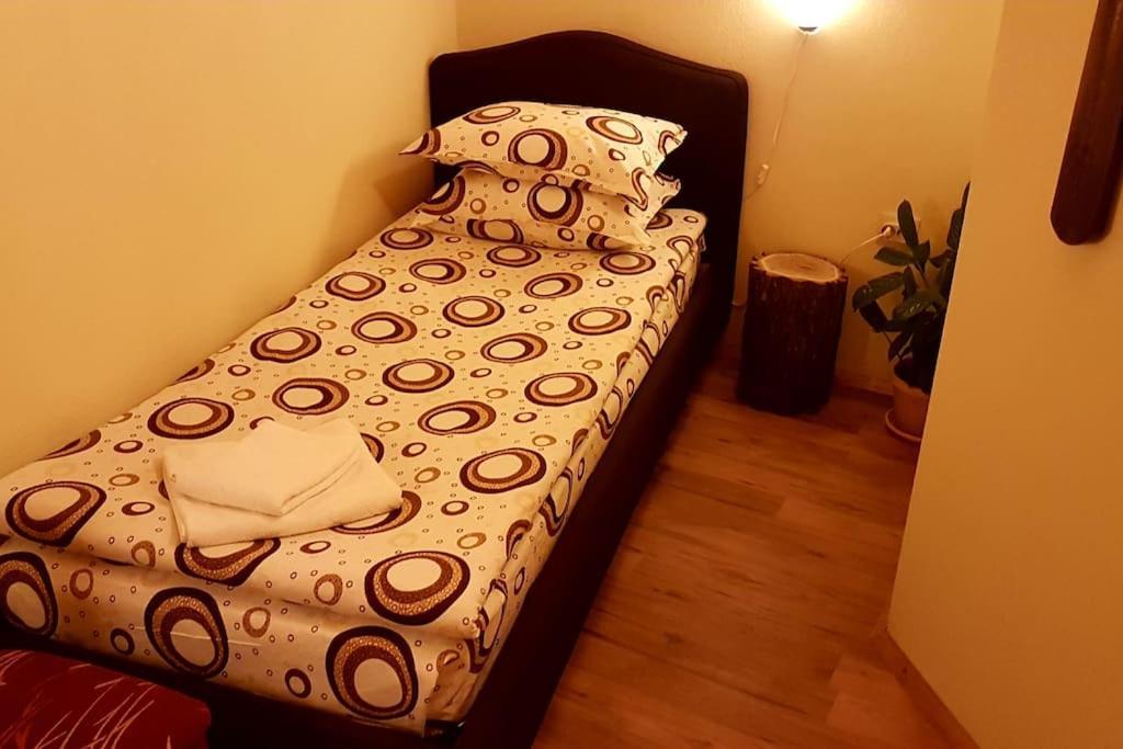 Duvaro Guesthouse Raduil Esterno foto